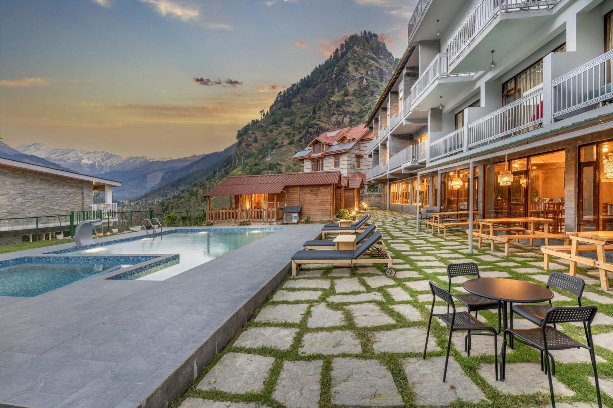 Hotel Echor Himalayan Heights Manali Exterior foto